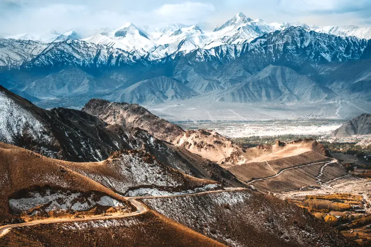 GettyImages-1061972184-Himalayas