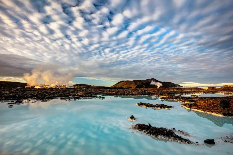 GettyImages-1187483367-Blue Lagoon,